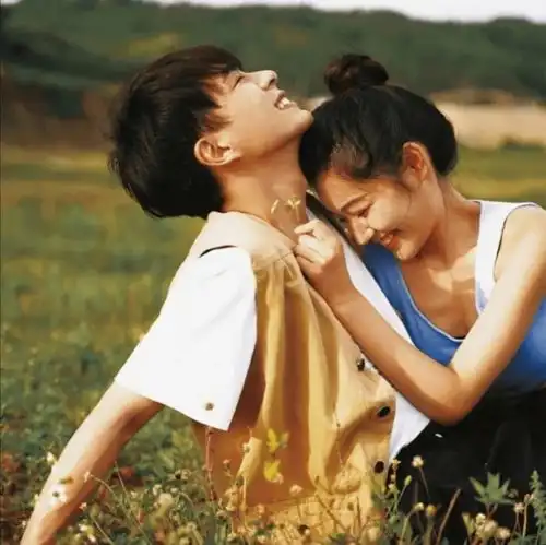 情侣头像山河拱手,为君一笑