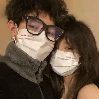 ins真人超级恩爱的情侣头像大全停止分享日常的时候我就知道我们走到尽头了