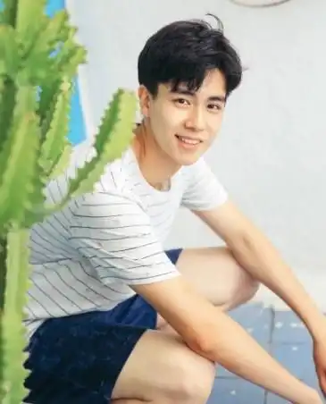 胡一天前女友澄清自己与胡一天是合并分手,不存在劈腿
