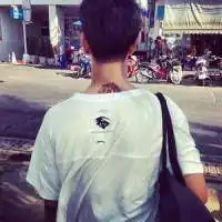 也许遗憾和年轻总绑在一起