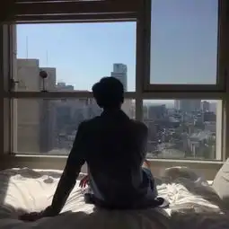 头像无论我变得如何强大,你仍然是我的弱点