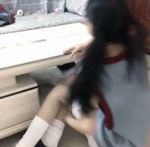 超火不露脸女生头像想说些漂亮的话哄你,可是想来想去最漂亮的只有你