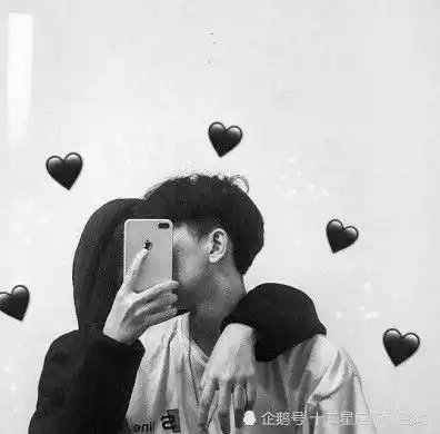 出现早恋的初中生,会露出这三个猫脚,小心被班主任盯上