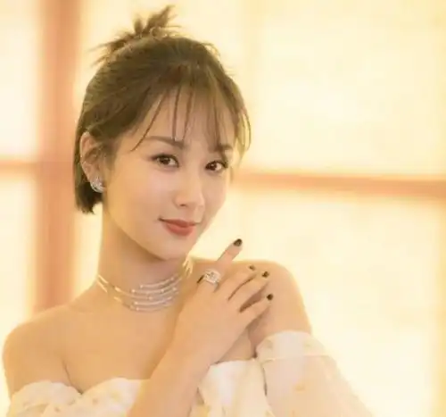 明星当年的艺考照到底有多美杨幂18岁青涩,陈赫却瘦成初恋脸