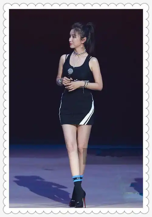 看了李冰冰的身材,男人都要怀疑人生,网友真不相信她45岁了