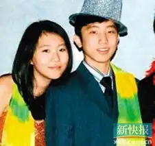 窦靖童穿蓝裙出席活动气质被赞越来越像王菲