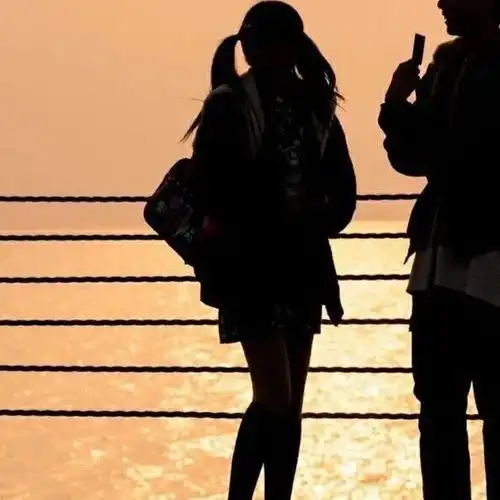 头像超奈斯的情侣头像