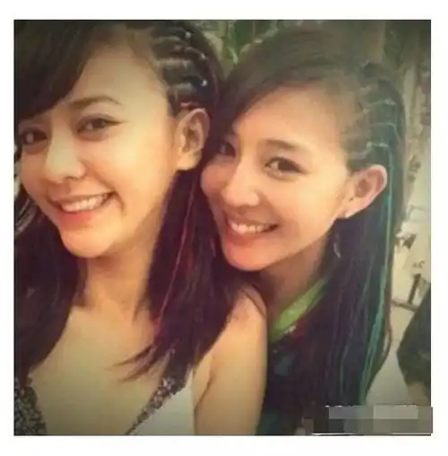 她是元气美少女,长相清纯却有数段情史善良正能量遇男体质却堪比王心凌,如今孤身一人
