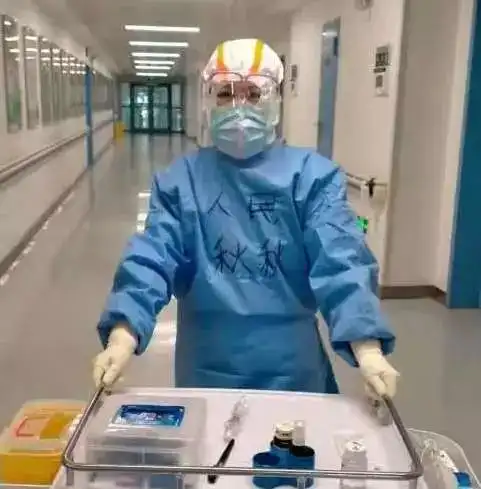 今日情人节泪目当爱情遇上疫情,看到了爱最美的模样