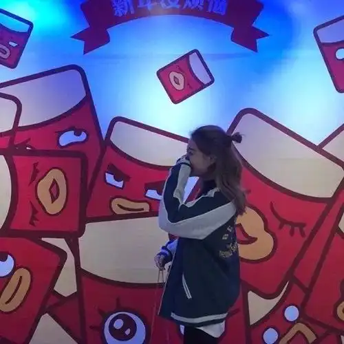 情侣头像见山是山见水是水,见你是全世界