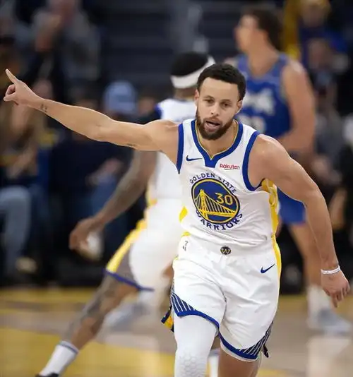 只差2个,nba史无前例的神迹,要被库里达成,对比雷阿伦太狠了