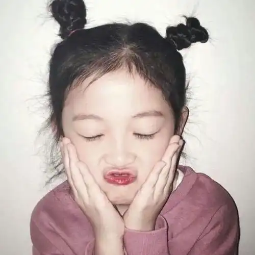 有哪些可爱小萌娃的情侣头像