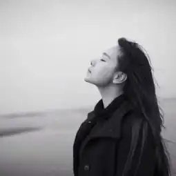 做一个优雅的女人,像花儿一样活着
