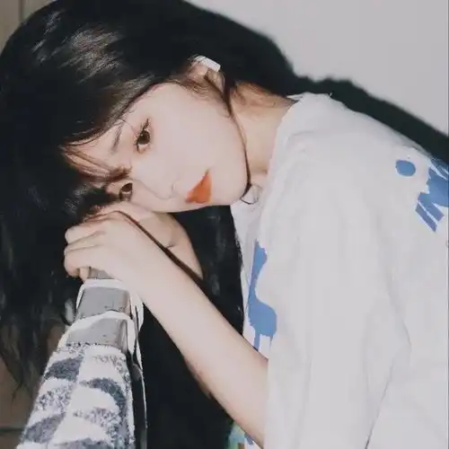 清透少女头像邀一夜星河,去你梦里做客