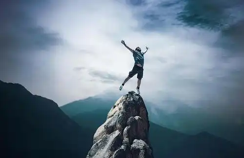 习惯以自我为中心,冷酷无情的三大星座男