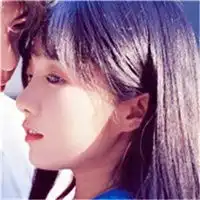 很甜蜜温馨的情侣拥吻头像憋说话,吻他