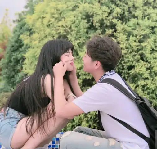 这几种学生最容易早恋,特别是第一种,女生钟爱的对象