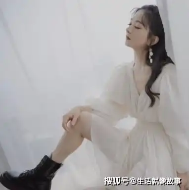 身着泡沫白纱的赵丽颖,搭配小皮靴又仙又酷,引来网友热议