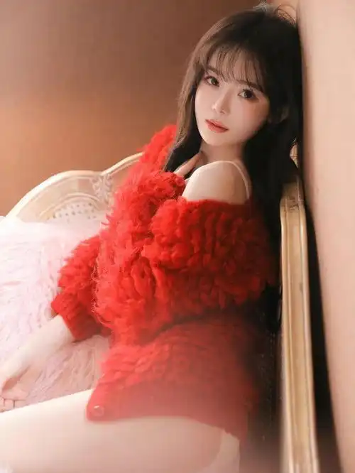 纯白色系纯欲风少女写真