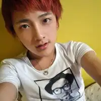 潮流男生自定义qq头像透出一个智者的深度