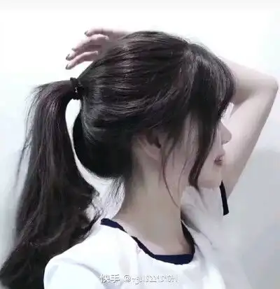 高马尾女头像
