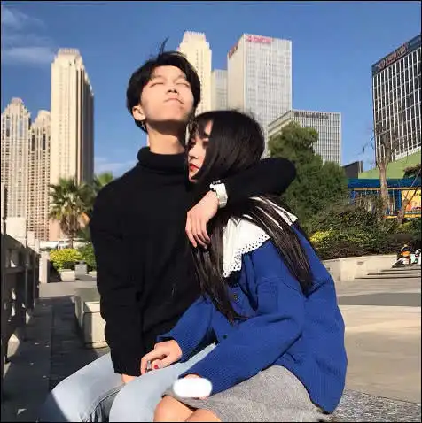 情侣头像火了,壁咚小奶狗老婆大人我错了