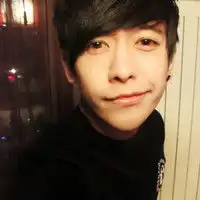 微信头像男中分韩流