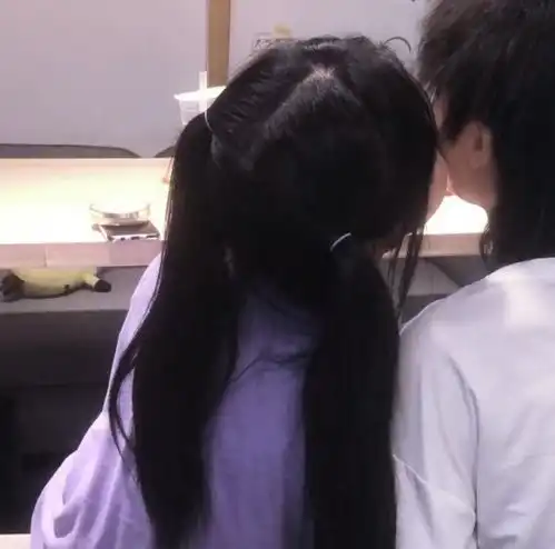 让男生产生保护欲的3种女孩,颜值高不行,第2种男神排队追