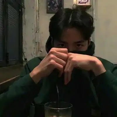 头像高级男生头像