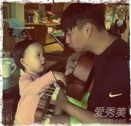 黄磊晒二胎女儿正面照爸爸去哪儿明星二胎照