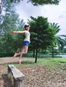 人物曾是亚洲第一美腿,却在最风光时下嫁光头丑男做主妇,45岁的她现在后悔了吗