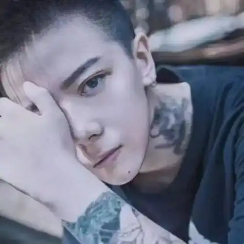 男生纹身头像