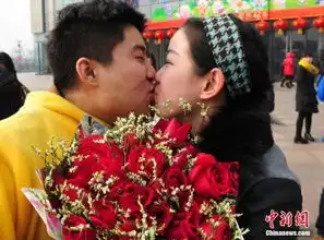 石家庄90后小伙儿扮加菲猫街头浪漫求婚图4