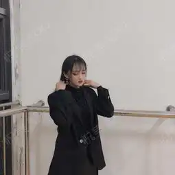 感觉自己今天好暗黑系,整个妆容也都很高冷,大家觉得...垫鼻尖悦美整形