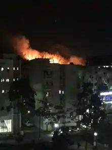 北师大珠海分校内发生火灾学生拍小视频放烟花所致