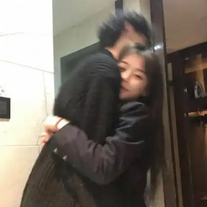一左一右情侣头像真人,我是这个世界上最幸福的人