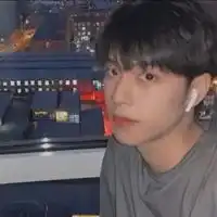 超级头像男生超级好看帅的头像