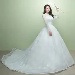 一生最美时刻,就在穿上白婚纱的那一刻
