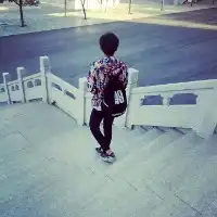 情侣qq头像一左一右我会陪你走到老