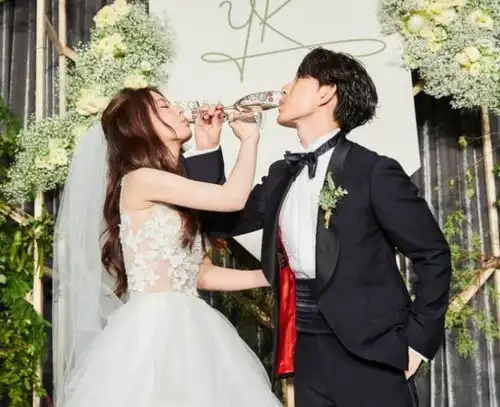 林宥嘉隐藏了4年的老婆,竟是我们熟悉的童年女神,太不可思议了