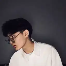 头像丨时光不会倒着走,我也不会再回头