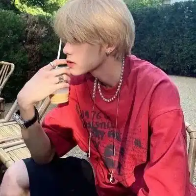 很有深沉气质的男生高级感的头像2022很有范的男头最新版合集