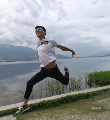 搞笑ps图,男子结果变成了有井无盖,网友笑死我了哈哈