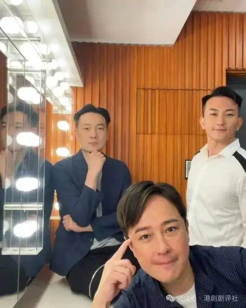 tvb爱回家男演员因父亲病重心情低落,获好兄弟支持顺利完成工作