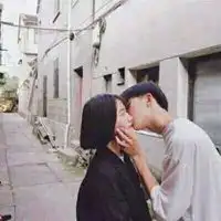 微信情侣头像暧昧亲吻微信头像图片大全