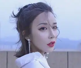 胡一天约会女生回应,跟胡一天并非是yp,而是情侣关系