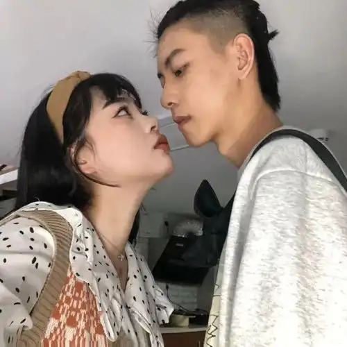 情侣头像双人情头浪漫情话短句