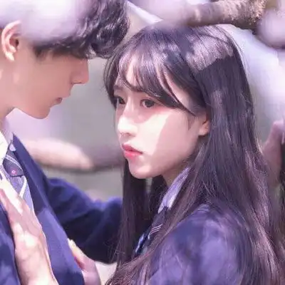 抖音网红情侣头像最美的是你的名字