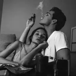 一伊丨夫妻之间,睡得好才是真的好