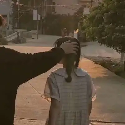超火真人ins情侣头像一个人怕孤独,两个人怕辜负